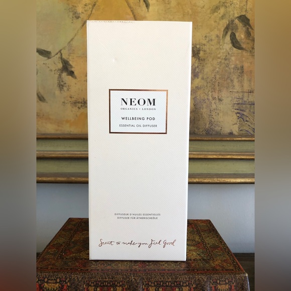 SOLD Neom Wellbeing Pod Essential Oil Diffuser - Picture 3 of 4